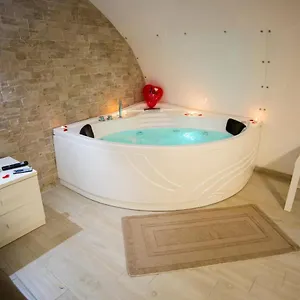 https://maison-gianluca.catania-hotels.net